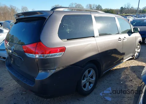 2014 Toyota Sienna Le V6 8 Passenger from USA, damaged, VIN 5TDKK3DC5ES422228